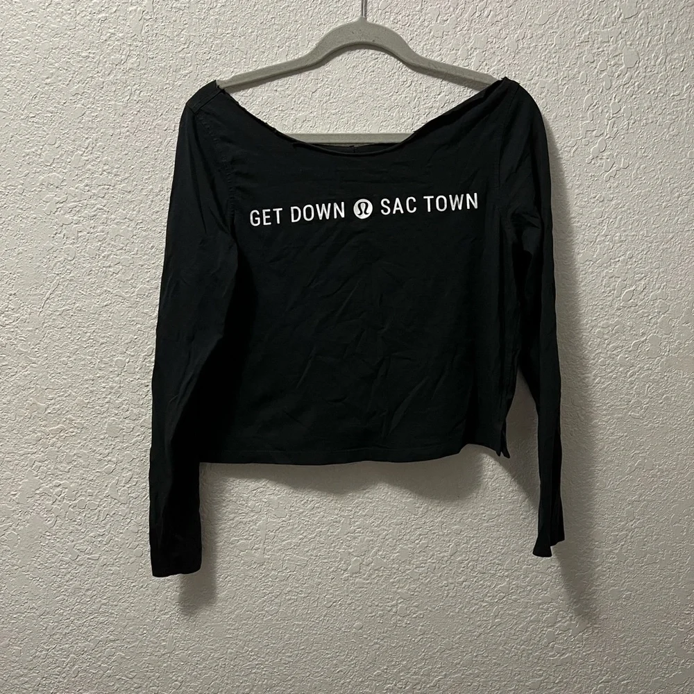 Lululemon cutoff necklace long sleeve